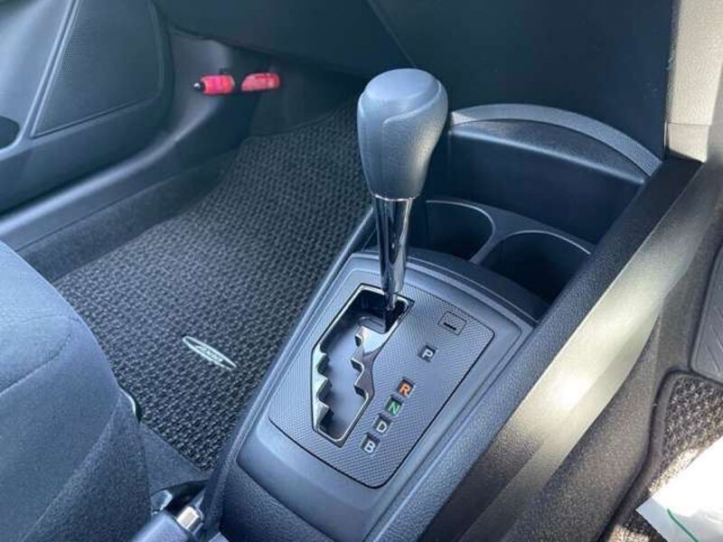 COROLLA AXIO