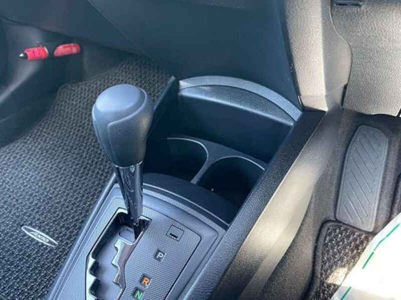 COROLLA AXIO