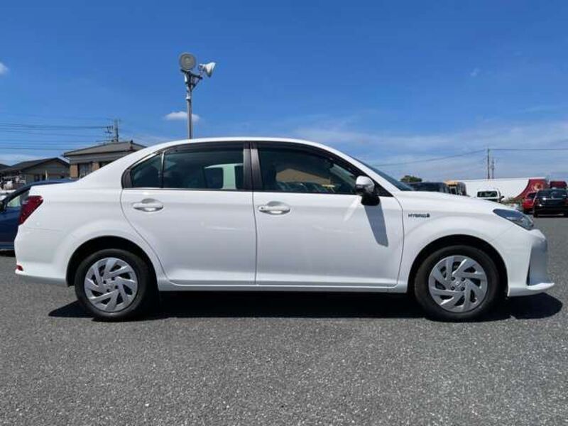COROLLA AXIO
