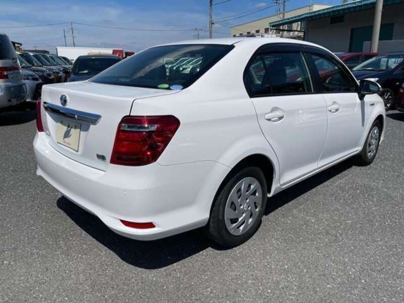 COROLLA AXIO