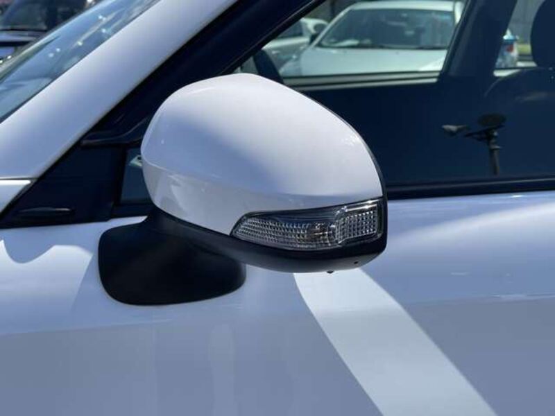 COROLLA AXIO