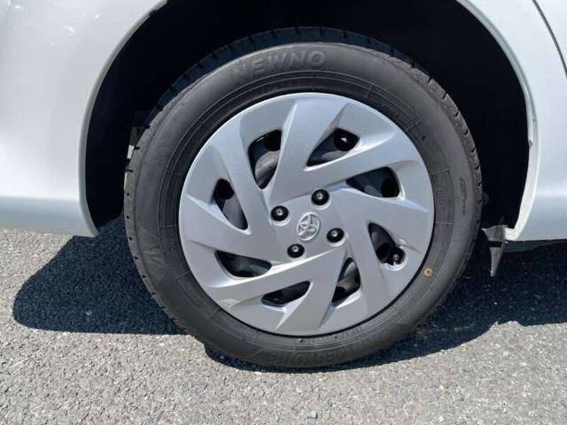 COROLLA AXIO