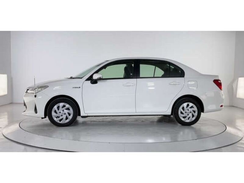 COROLLA AXIO