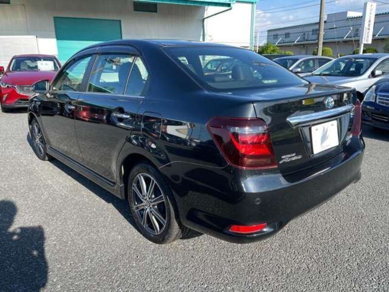 COROLLA AXIO