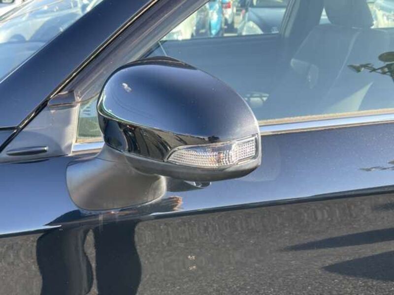 COROLLA AXIO