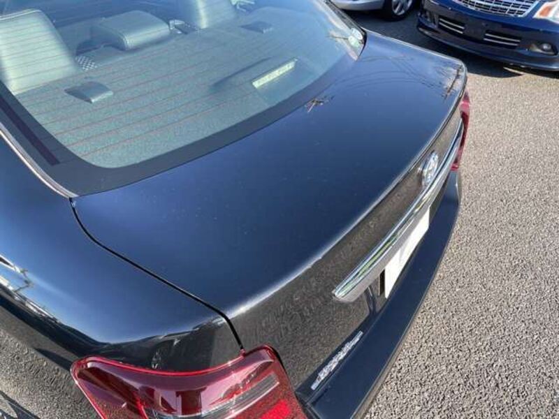 COROLLA AXIO