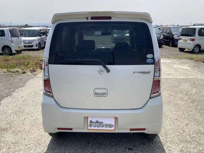 WAGON R
