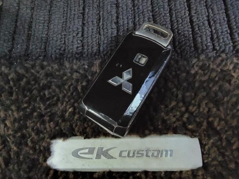 EK CUSTOM