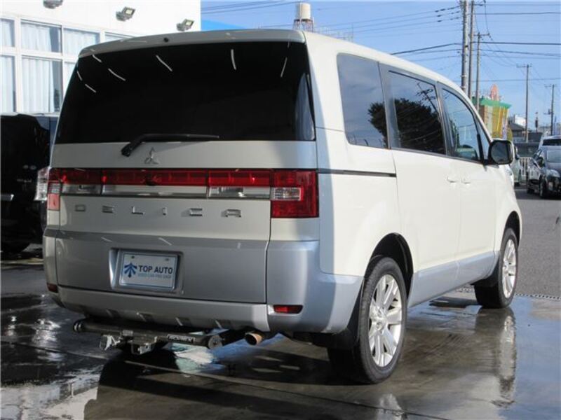 DELICA D5