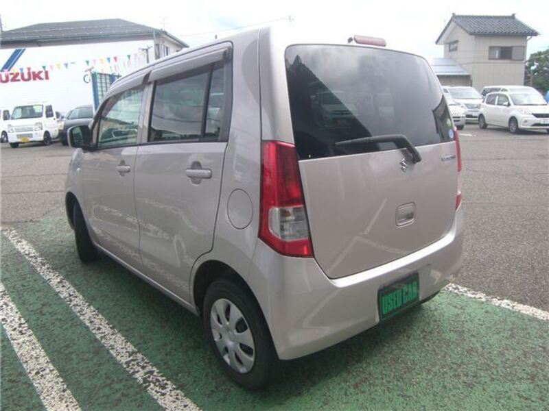 WAGON R
