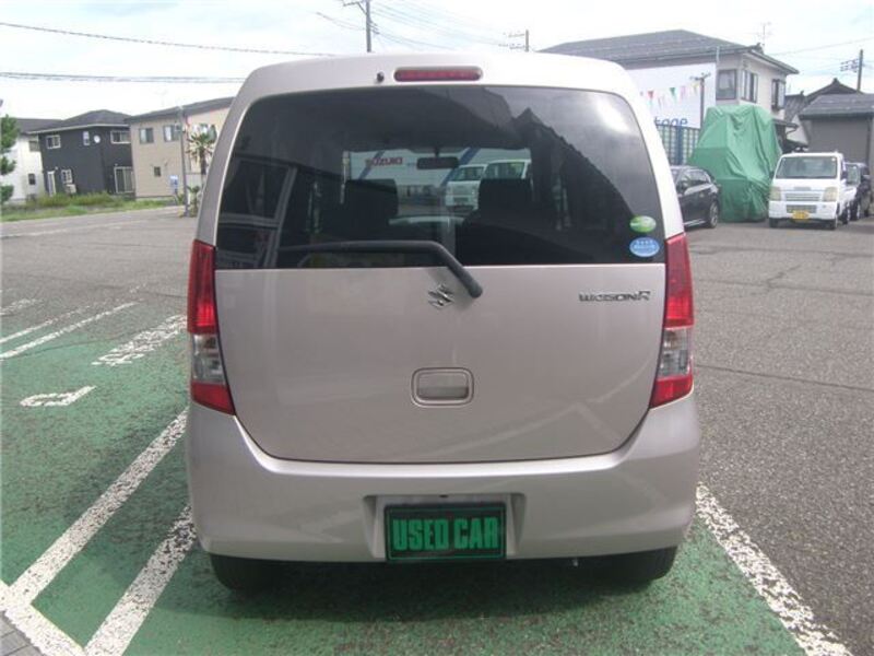 WAGON R
