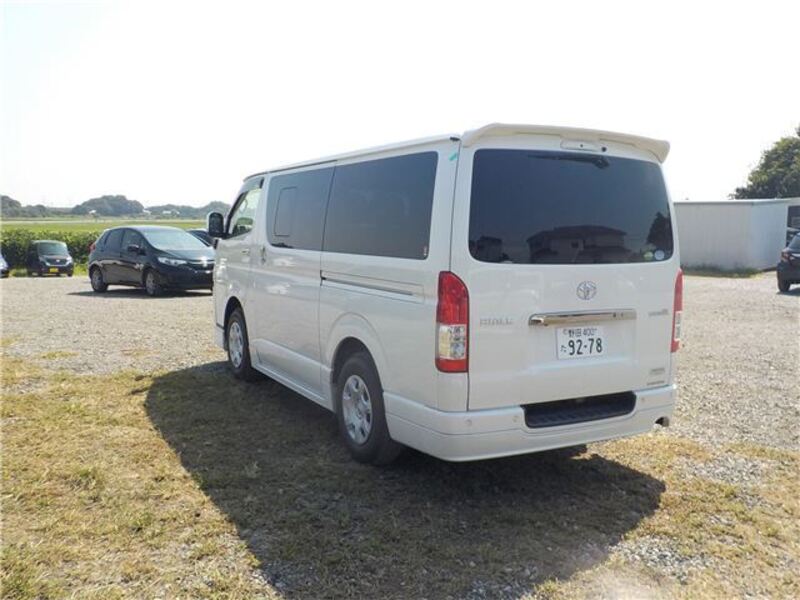 HIACE VAN