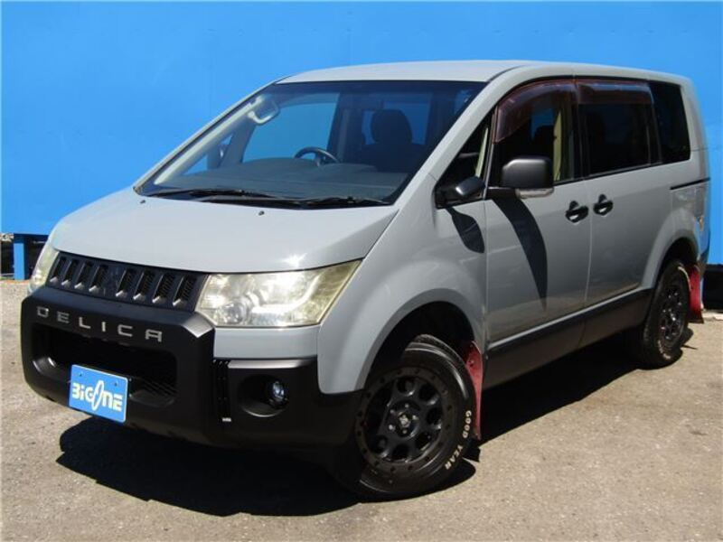 MITSUBISHI DELICA D5