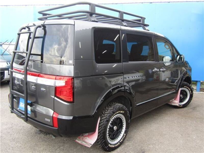 DELICA D5