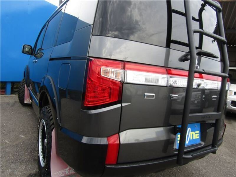 DELICA D5