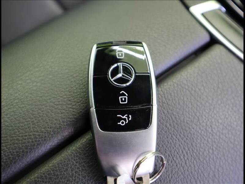 E-CLASS