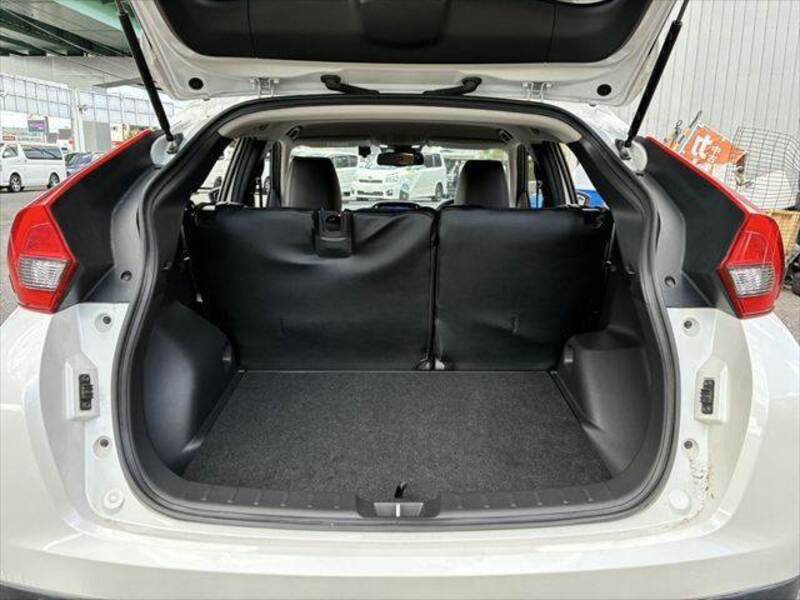 ECLIPSE CROSS