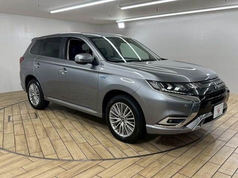 OUTLANDER PHEV