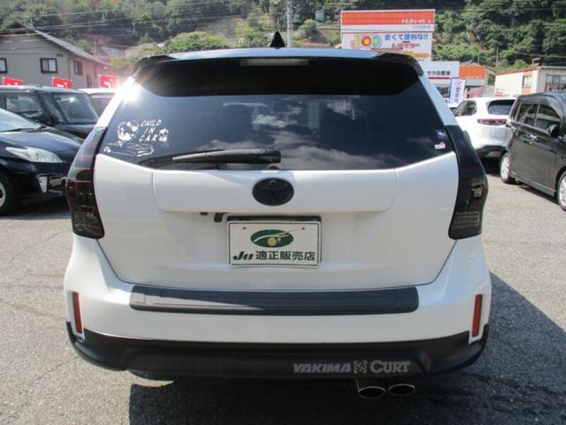 PRIUS ALPHA