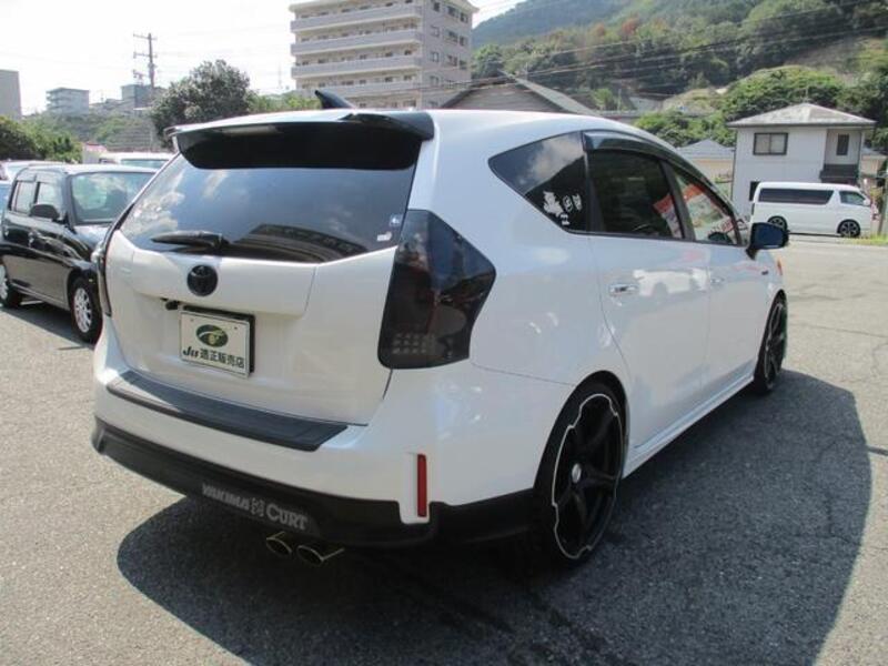 PRIUS ALPHA