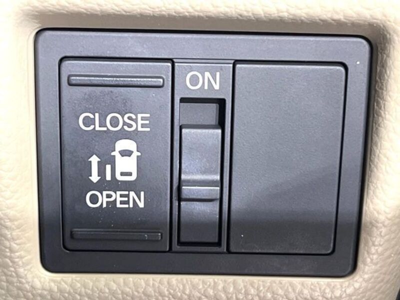 N BOX