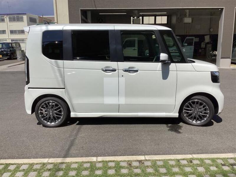 N BOX CUSTOM