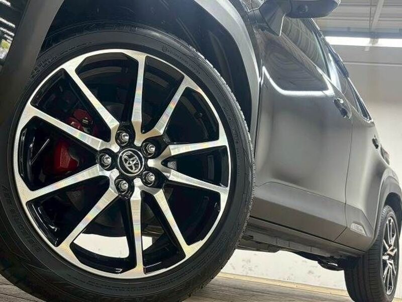 YARIS CROSS