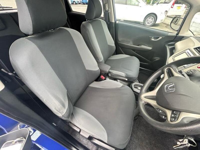 FIT HYBRID