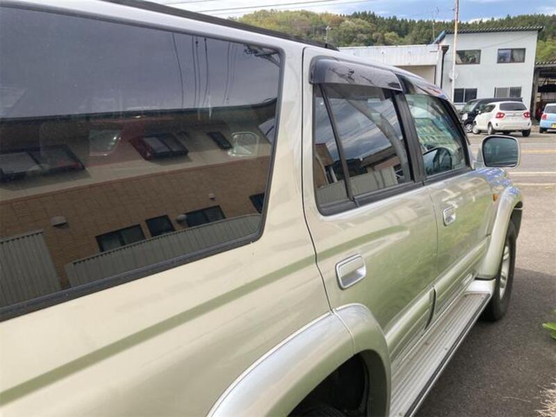 HILUX SURF