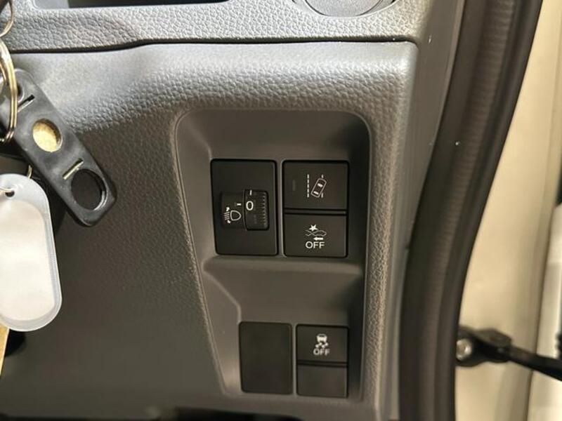 N-VAN