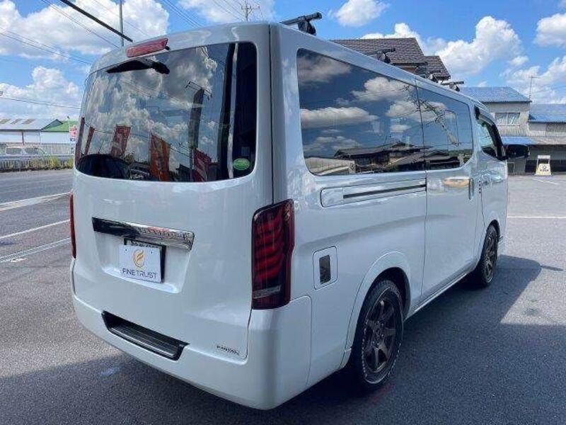 NV350 CARAVAN