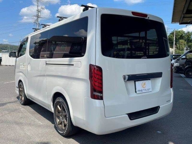 NV350 CARAVAN