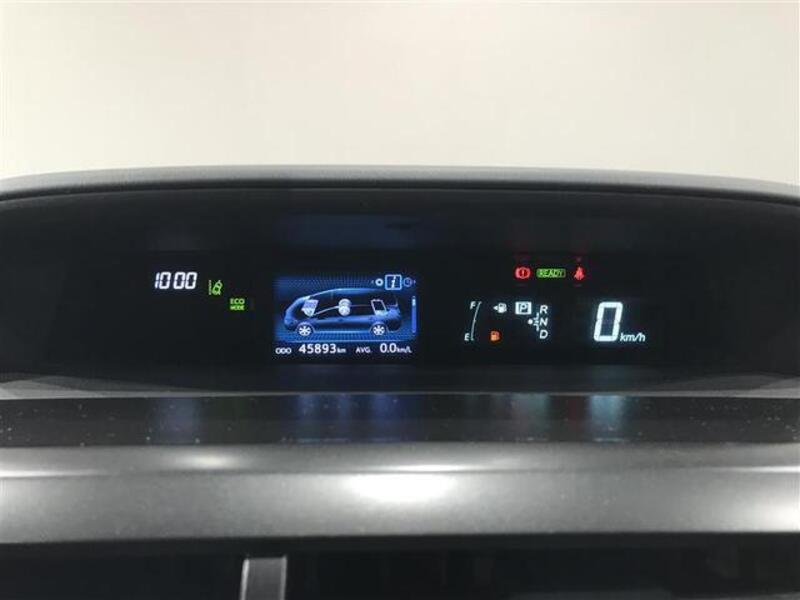 PRIUS ALPHA