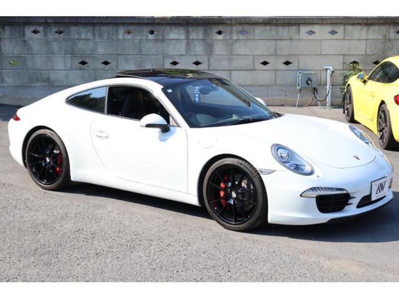 911