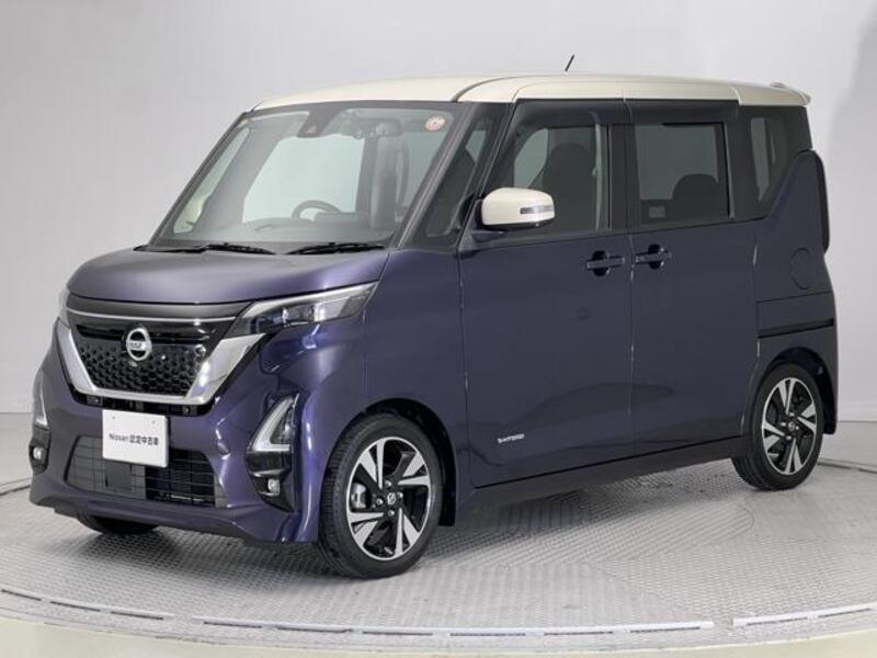 NISSAN ROOX
