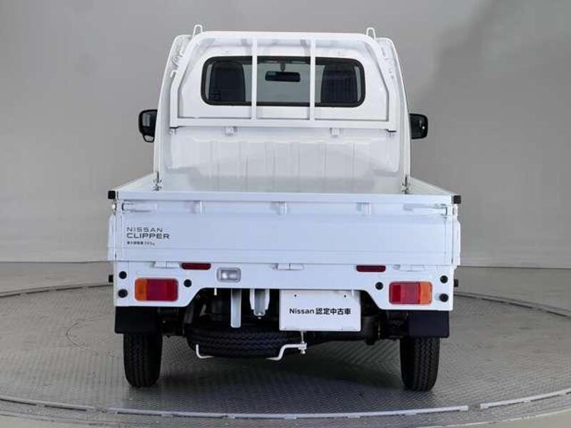 CLIPPER TRUCK