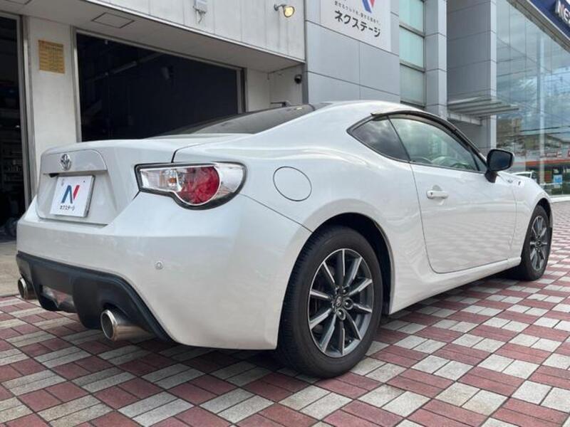86