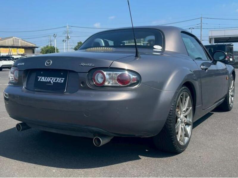 ROADSTER