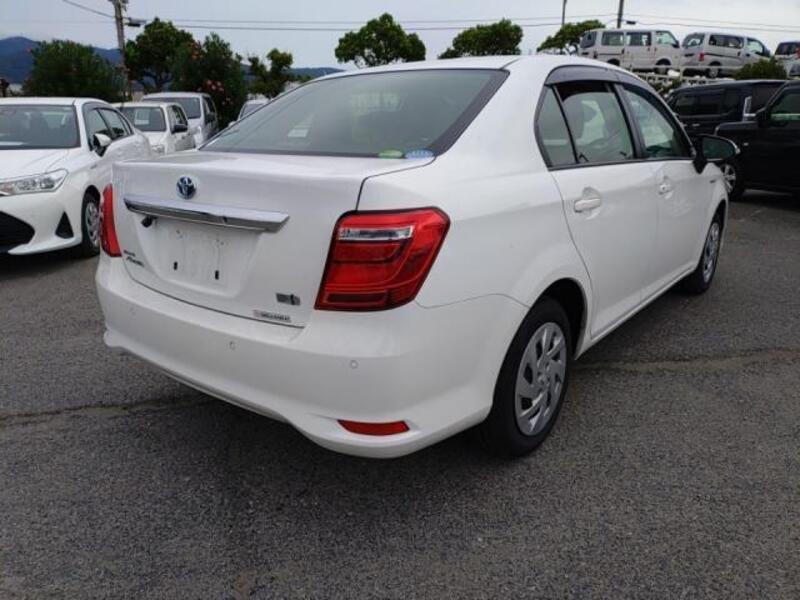 COROLLA AXIO