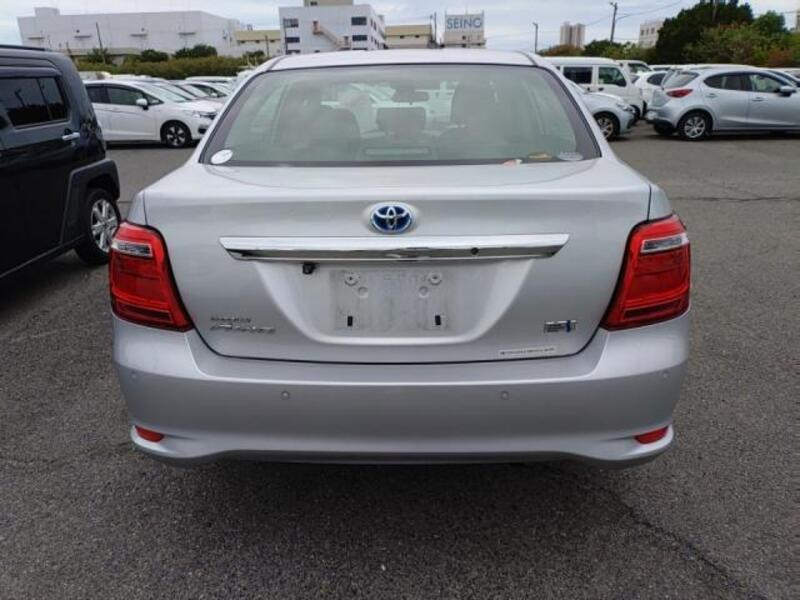 COROLLA AXIO