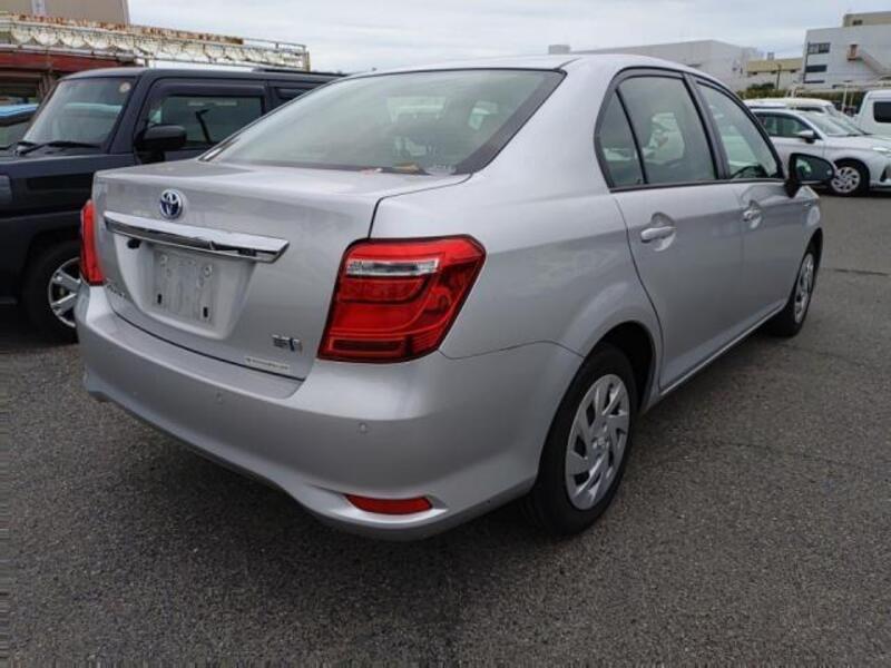 COROLLA AXIO