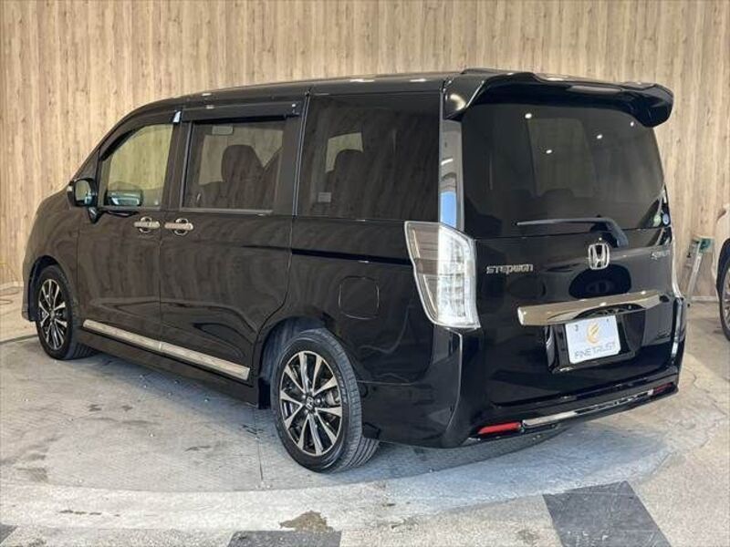STEPWAGON SPADA