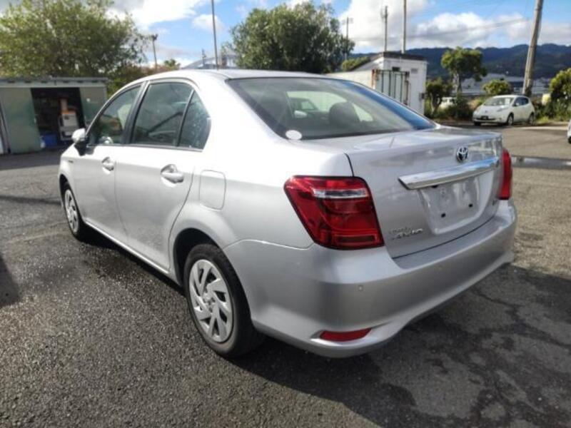 COROLLA AXIO