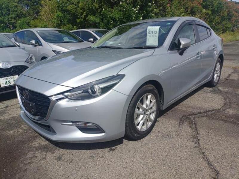 MAZDA AXELA