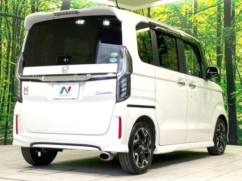 N BOX CUSTOM