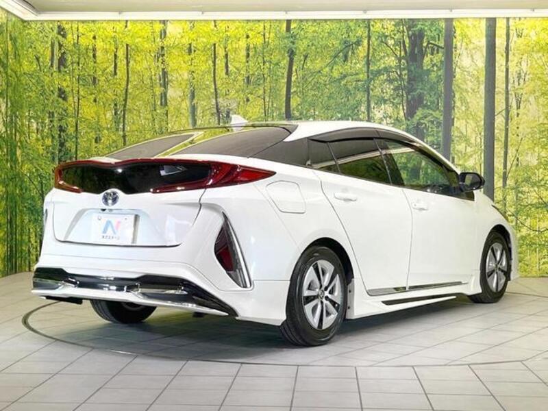 PRIUS PHV