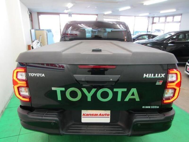 HILUX