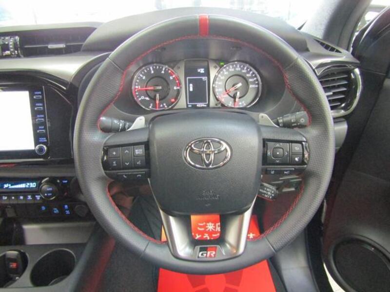 HILUX