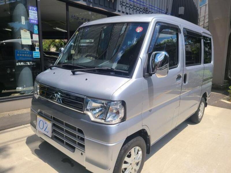 MINICAB VAN