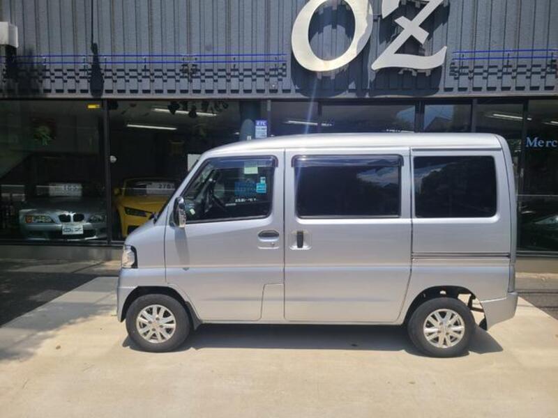 MINICAB VAN
